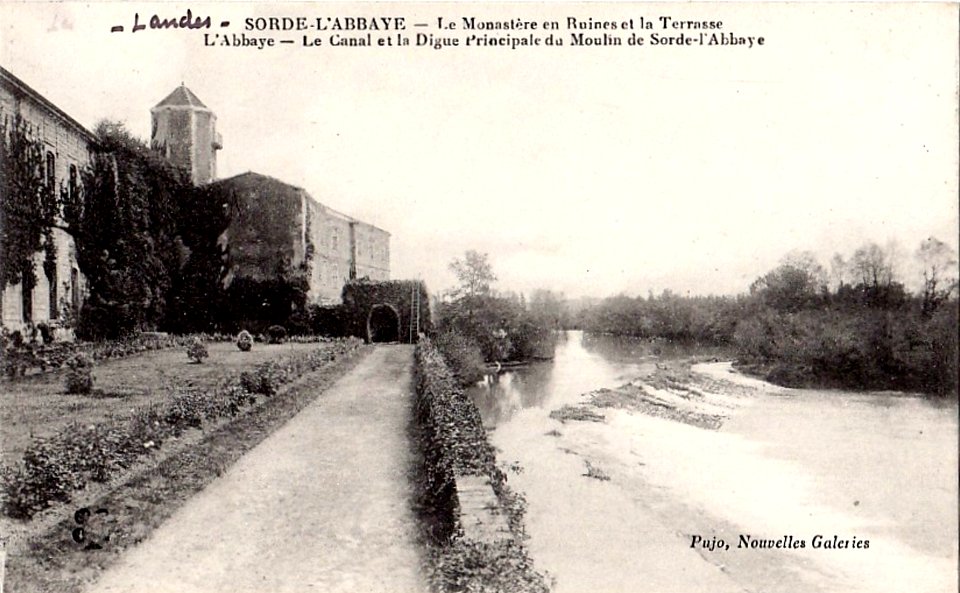 Sorde-l'Abbaye - Terrasse du Monastère 3
