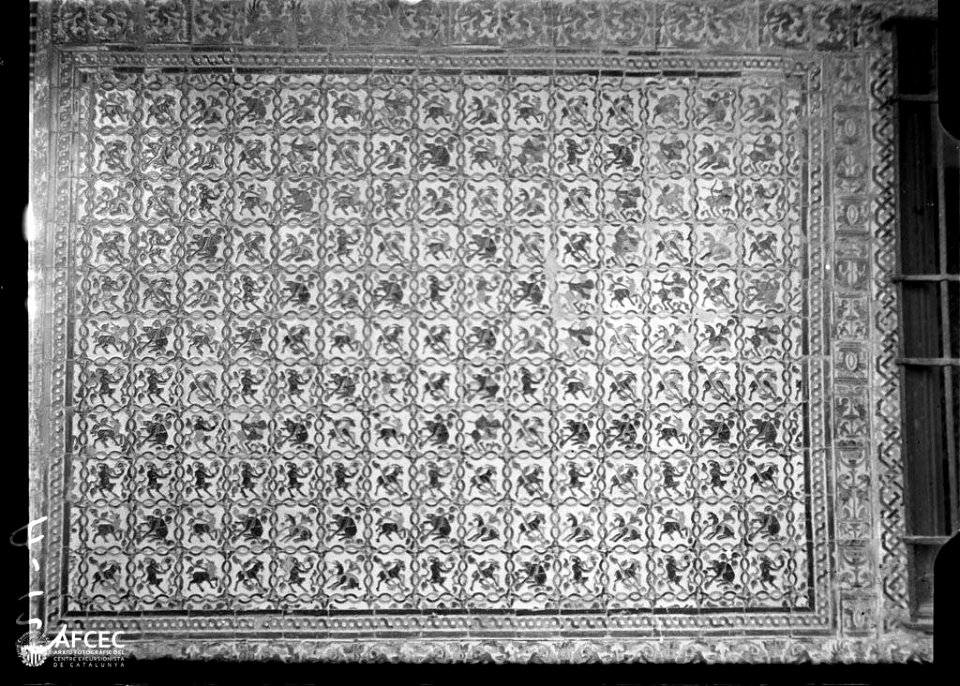 Sostre de rajoles a l'interior de l'Alcázar de Sevilla