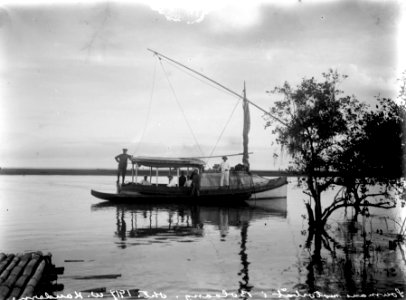 Soumans Motorbåt. Menado, Sulawesi, Kabupaten Bolaang Mongondow. Indonesien - SMVK - 022203