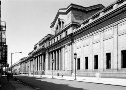 SOUTH FACADE FROM SOUTHEAST. - Pennsylvania Station photo