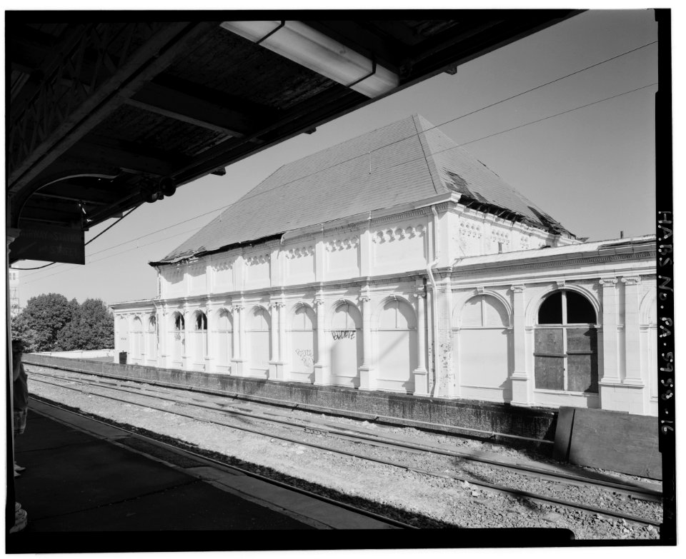 South-East view; Station Building - north elevation, oblique - North Philadelphia Station