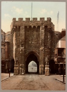Southampton Bargate LCCN2017659750