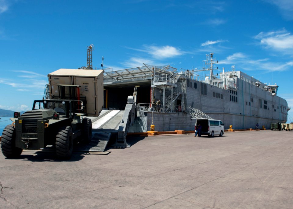 Southern Partnership Station 2014 140830-N-QY430-051