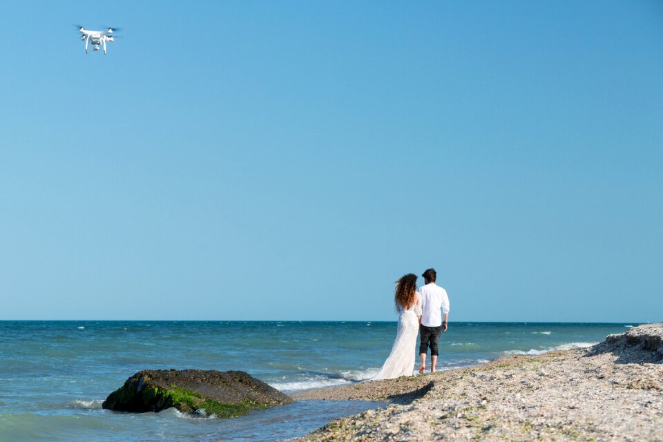 Quadcopter flying couple