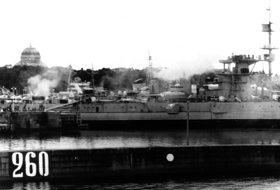 Soviet warships in 1956 in the eastern Baltic