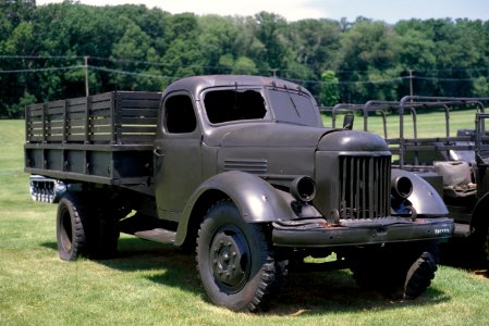 Soviet Zil-164 4x2 heavy duty truck