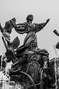 Architecture history sculpture
