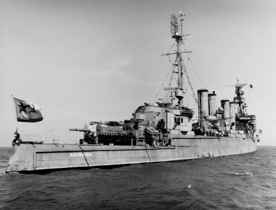 Soviet cruiser Murmansk off Lewes, Delaware (USA), on 8 March 1949 (NH 71451)