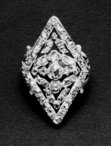Spanish - Openwork Ring - Walters 571788 - Group
