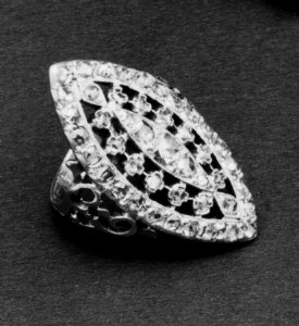 Spanish - Openwork Ring - Walters 571791 - Group