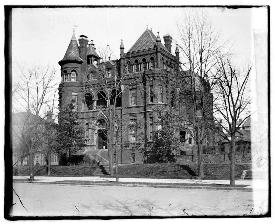 Spanish Legation LCCN2016819557