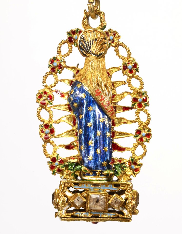 Spanish - Reliquary Pendant with the Virgin and Child in Glory - Walters 44271 - Back