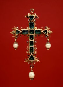 Spanish - Pendant Cross with Emeralds - Walters 571745 photo