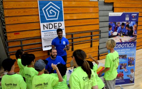 SPAWAR sponsors LEGO robotics STEM event 151115-N-UN340-031
