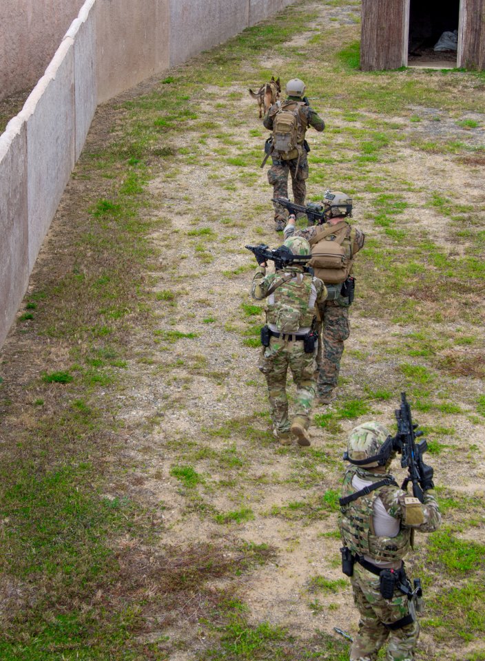 Special Operations Air Insertion, RIMPAC 2014 140710-N-PX130-136