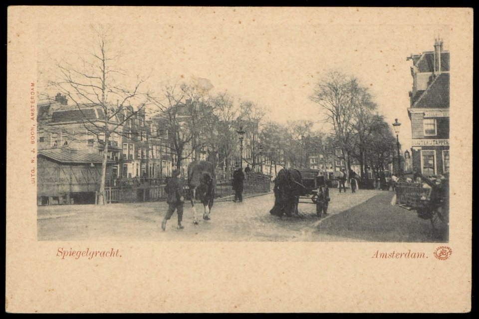 Spiegelgracht gezien naar Prinsengracht. Uitgave N.J. Boon, Amsterdam, Afb PBKD00278000004