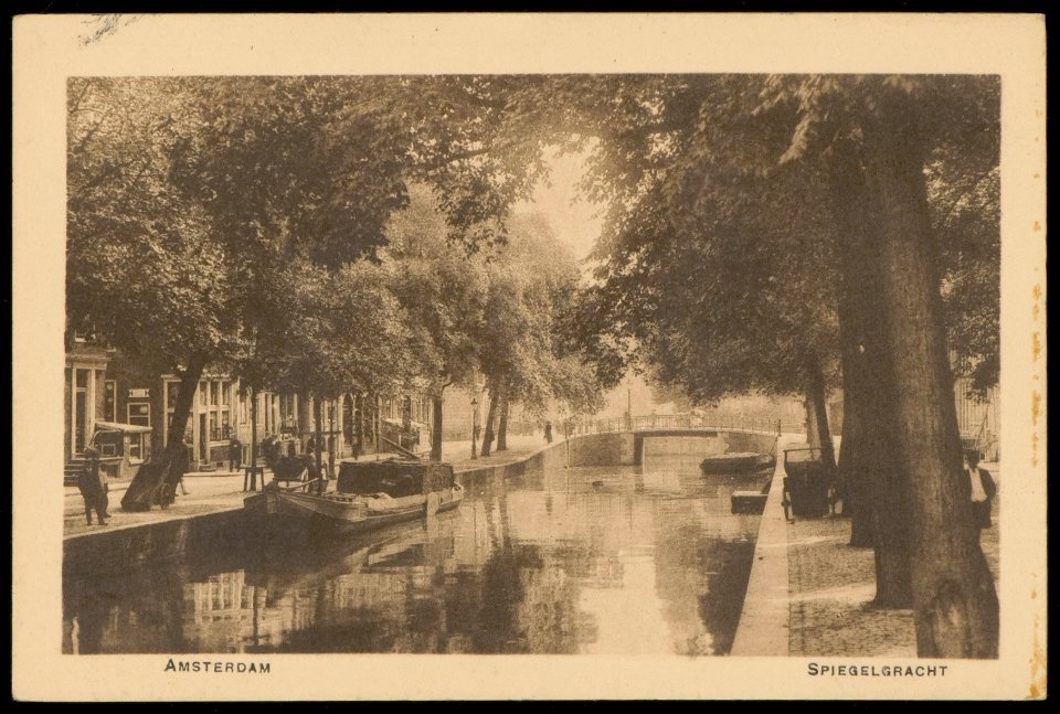 Spiegelgracht gezien naar Lijnbaansgracht. Uitgave A.J. Nuss, Amsterdam, Afb PBKD00278000006