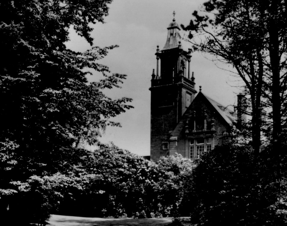 Spier's School from the front garden
