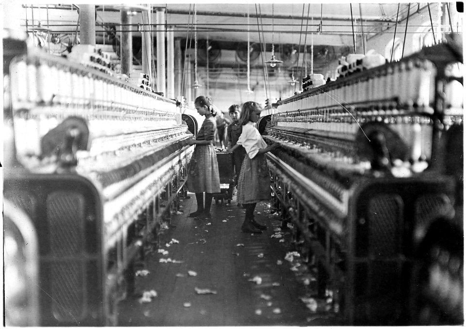 Spinners and doffers in Mollahan Mills. Many others as small. Newberry, S.C. - NARA - 523129