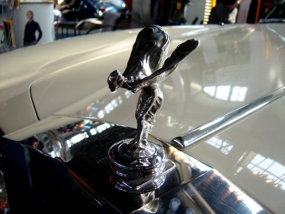 Spirit of Ecstasy, 2008 - Flickr - jns001