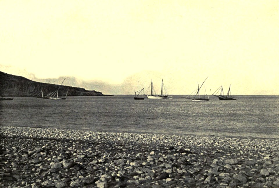 Sponge Boats in Zakro Bay. Facing p.70. Accidents of an antiquary's life. 1910