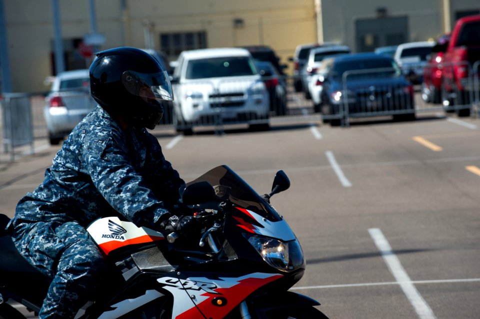 Sport bike course 130905-N-IC565-123