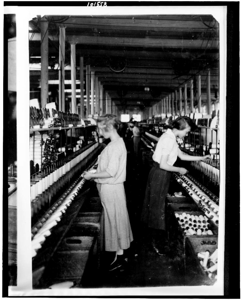 Spooler tenders - 14 and 16 years. Berkshire Cotton Mills. LOC cph.3c01558