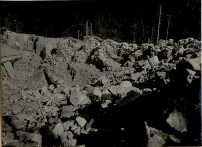 Sprengtrichter am Monte Moscio (BildID 15626440)