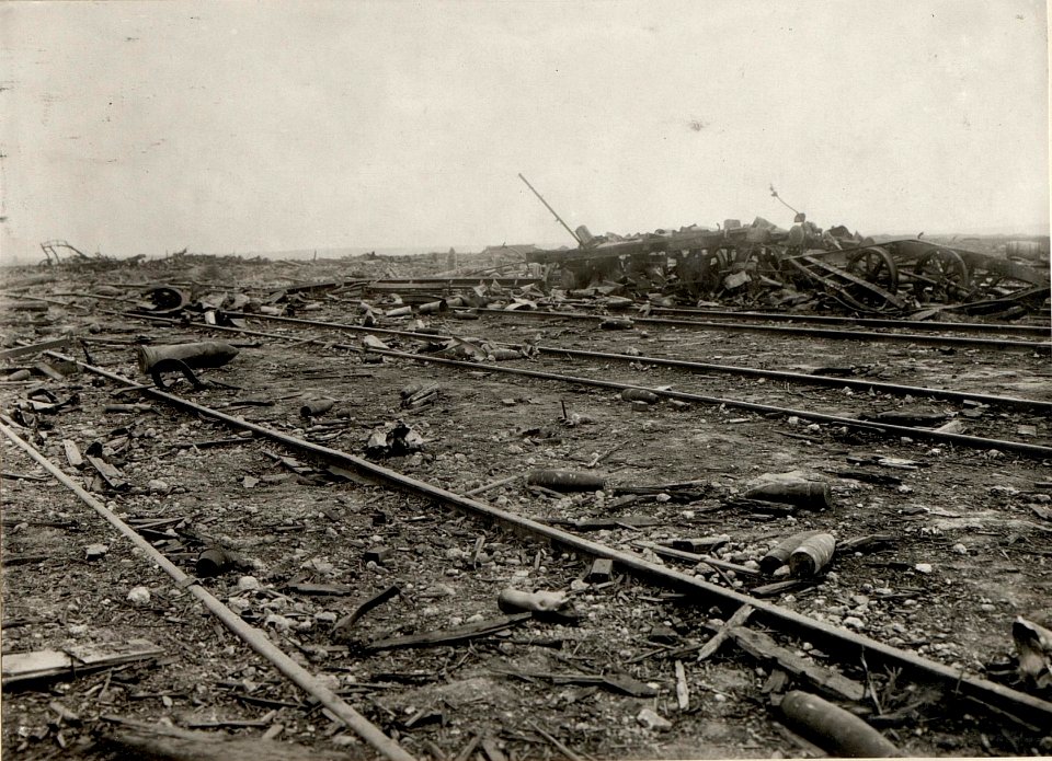 Sprengwirkung am Bahnhofe in Podhajce. (BildID 15532808)