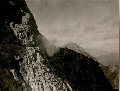 Sprengung für eine Kaverne auf der Gr.Naboisscharte.(17-8.1917.) (BildID 15803611)