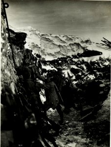 Sprengarbeiten auf der Bocchespitze. (BildID 15588623)