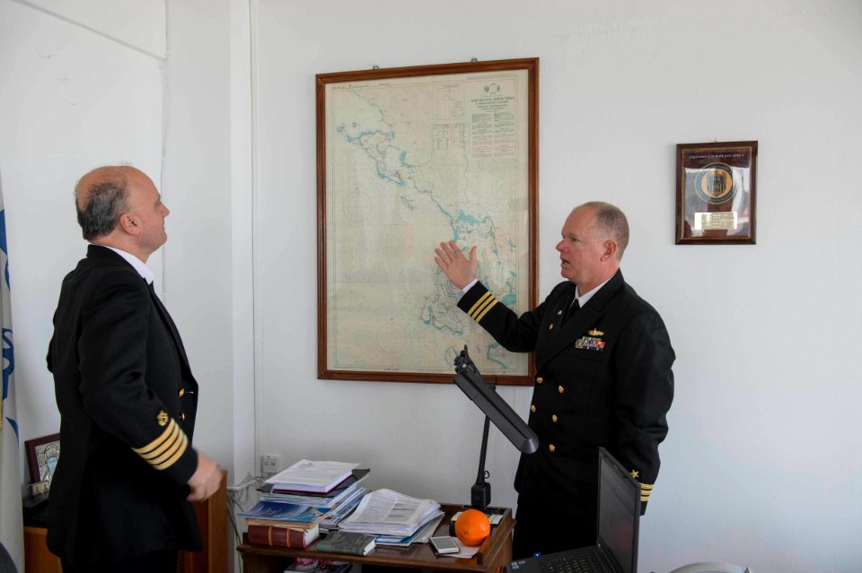 Spyros Kontomaris and Charles Hampton 160321-N-TC721-237 (25685177980)