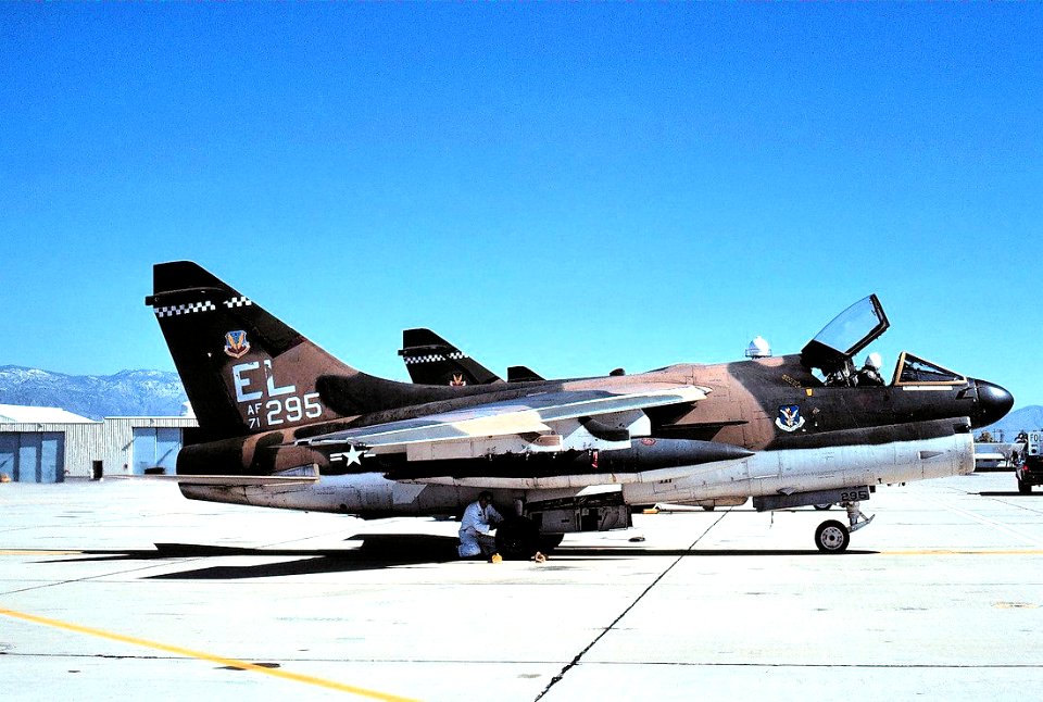 75th Tactical Fighter Squadron A-7D Corsir II 71-0295