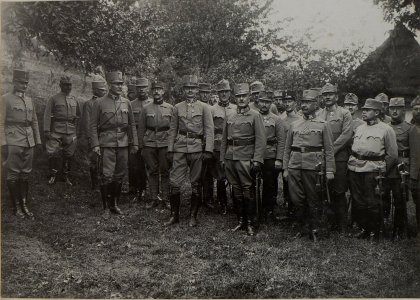Sr.k.u.k.Hoheit Erzh. KARL FRANZ JOSEF im Quartiere des 12. ITD. Kommandos in CHOCHOMOR am 22. VIII. 1916. (BildID 15451166)