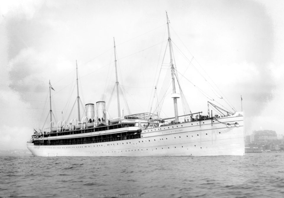 SS Hohenzollern II liner 1890s