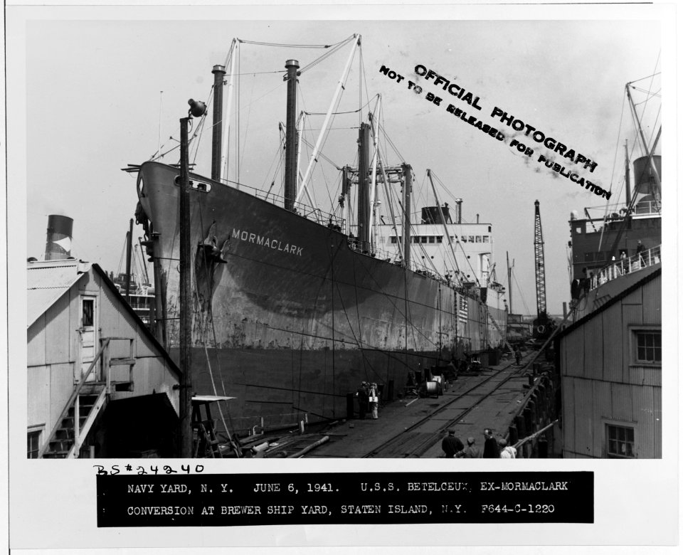 SS Mormaclark - 19-N-24240