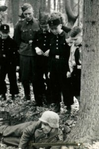 SS-opleidingskamp Avegoor - Fotodienst der NSB - NIOD - 186698