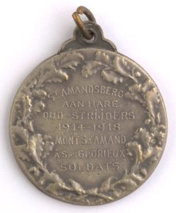 St Amandsberg aan Hare Oud-Strijders 1914-1918, medal by Jacques Marin (1877-1950), Belgium, 1918, Coins and Medals Department of the Royal Library of Belgium, 2Lef90-43 (verso)