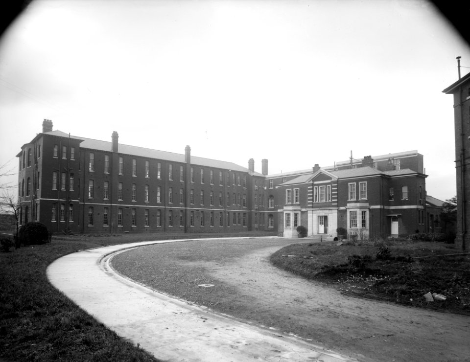 St Bricin's Military Hospital-Institutional style building in an unknown location (33456597901)