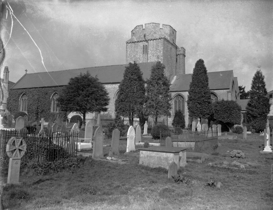 St Mary Church, East Side, Cowbridge (4641416)