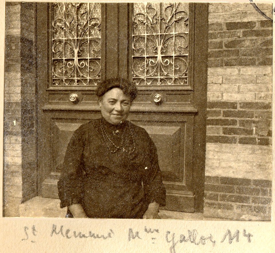 St Memmie. Mme Gallois - Fonds Berthelé - 49Fi1870-114