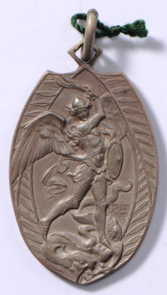 St Michel Protégez Notre Armée 1914-1915, medal by Jacques Marin (1877-1950), Belgium, 1915, Coins and Medals Department of the Royal Library of Belgium, 2Lef 21 - 15 (recto)