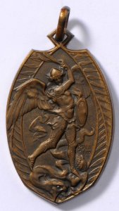 St Michel Protégez Notre Armée 1914-1915, medal by Jacques Marin (1877-1950), Belgium, 1915, Coins and Medals Department of the Royal Library of Belgium, 2Lef 21 - 18 (recto)