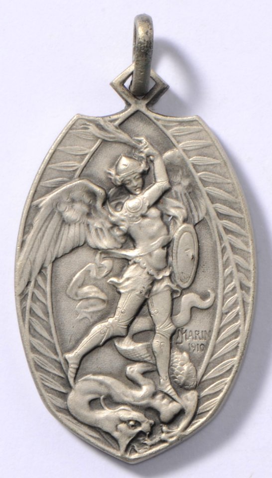 St Michel Protégez Notre Armée 1914-1915, medal by Jacques Marin (1877-1950), Belgium, 1915, Coins and Medals Department of the Royal Library of Belgium, 2Lef 21 - 17 (recto)