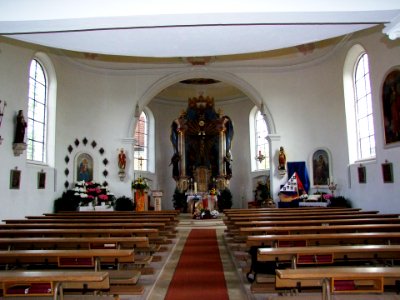 St. Afra in Lachen in Schwaben - Blick in den Chor III