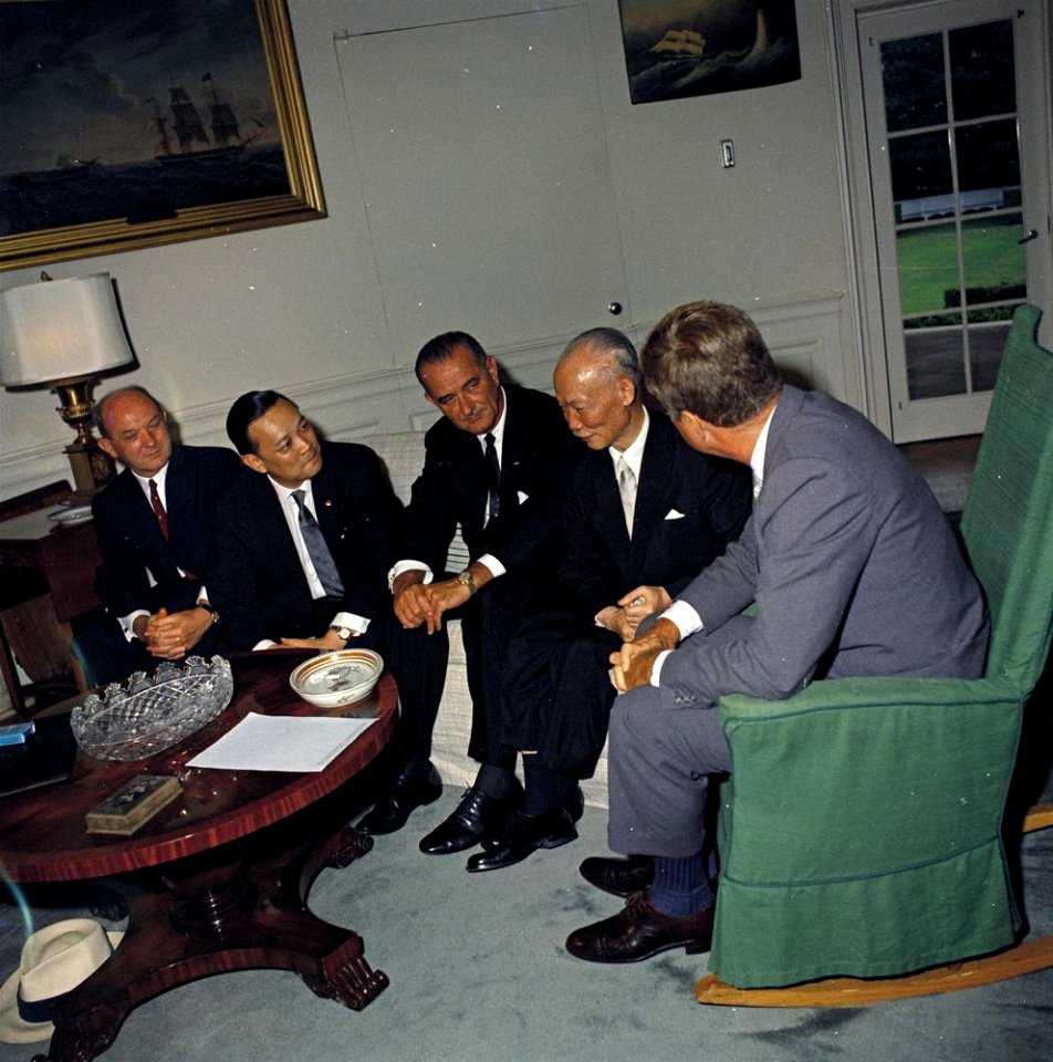 ST-M1-2-61. Meeting with Chen Cheng, Vice President of the Republic of China