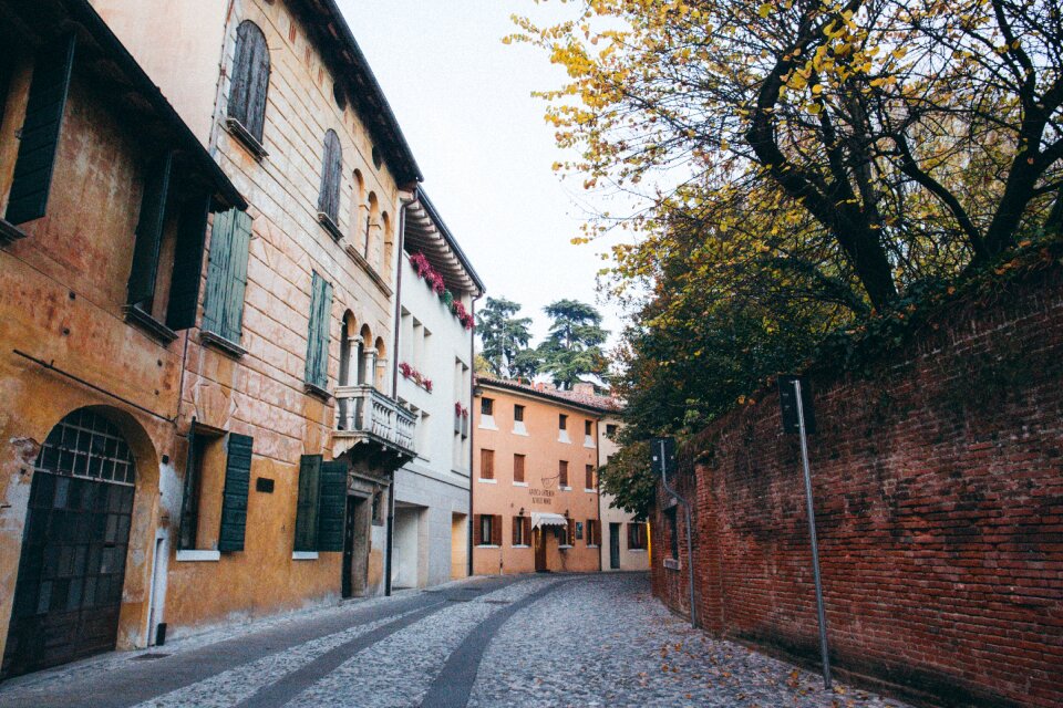 Street alley wall photo