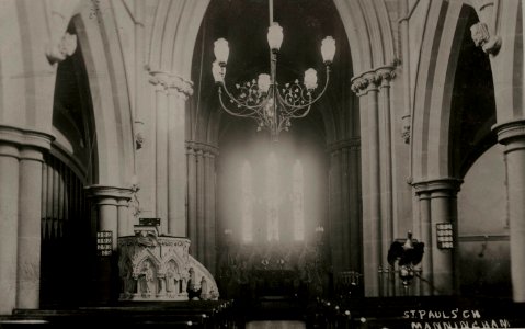 St Paul Manningham interior (3)