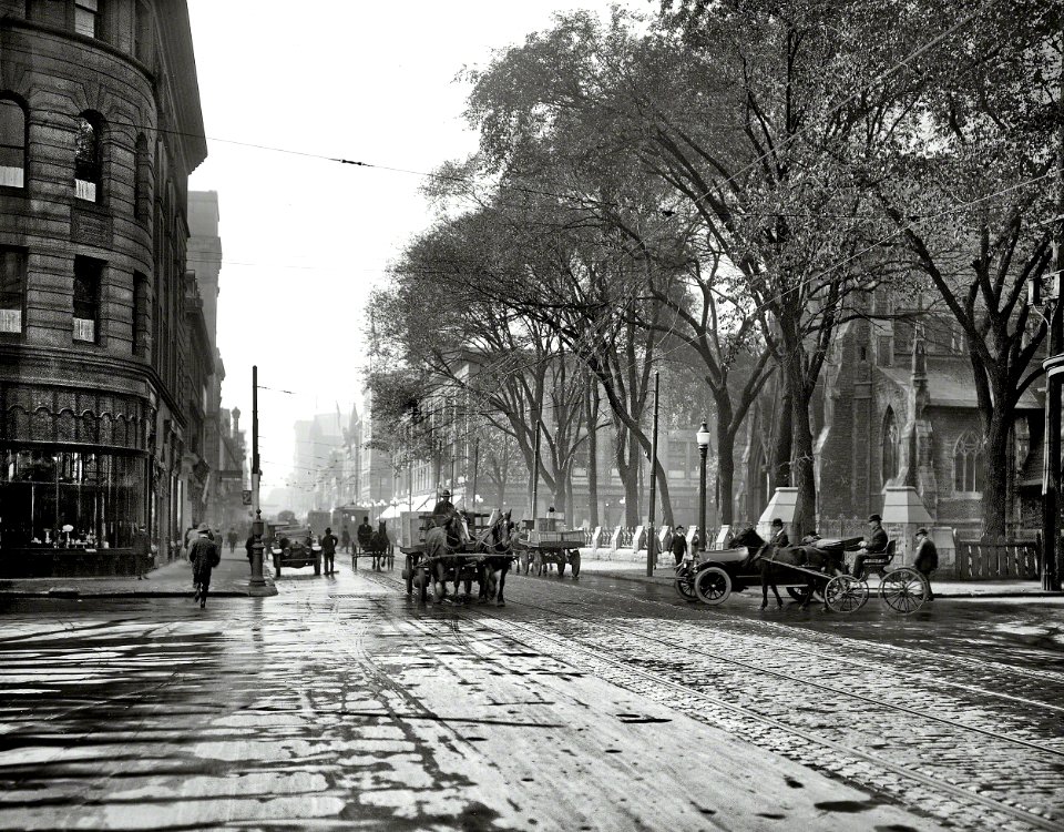 St. Catherine Street, Montreal, 1916
