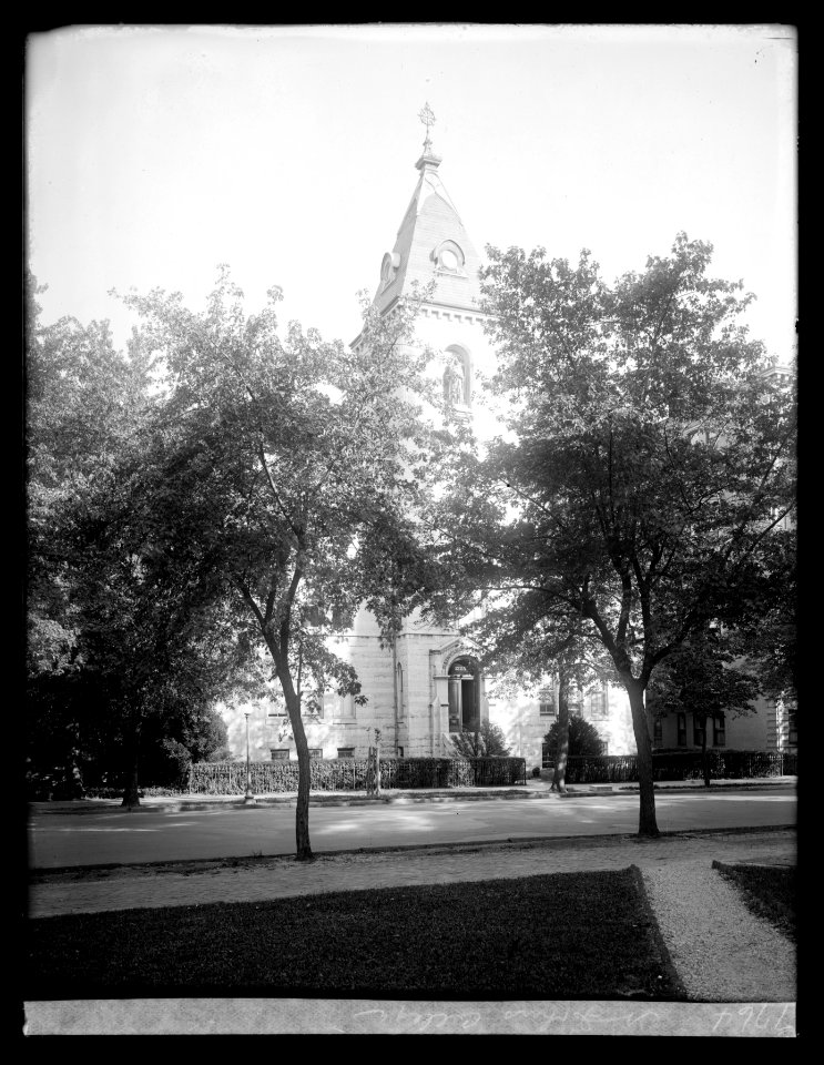 St. John's College LCCN2016824005